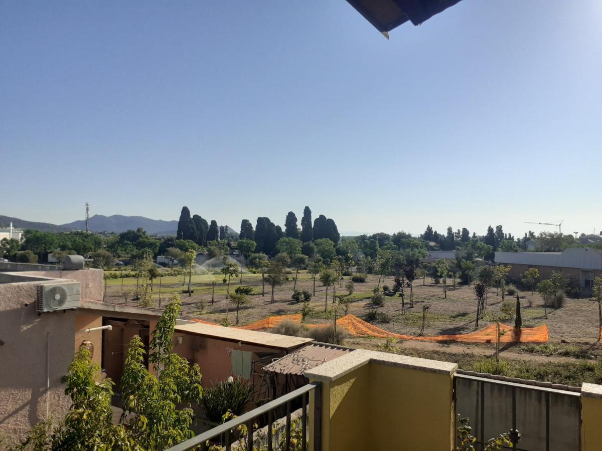 Appartamento A Pula In Zona Residenziale ภายนอก รูปภาพ